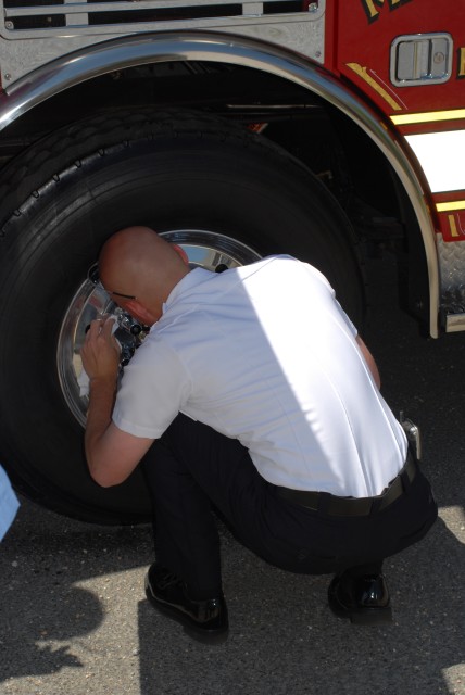 Jason &quot;Box&quot; Kurtz working on Engine 224